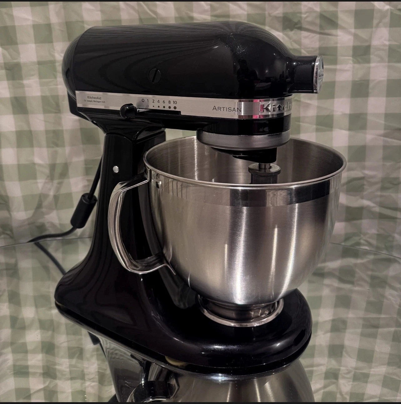KitchenAid Artisan 4.8L Stand Mixer — Onyx Black (USA Model) | Batch 17